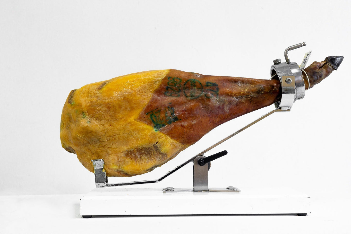 Paleta 100% Ibérica de Bellota CORTADA A CUCHILLO, 5,5 Kg Aprox.
